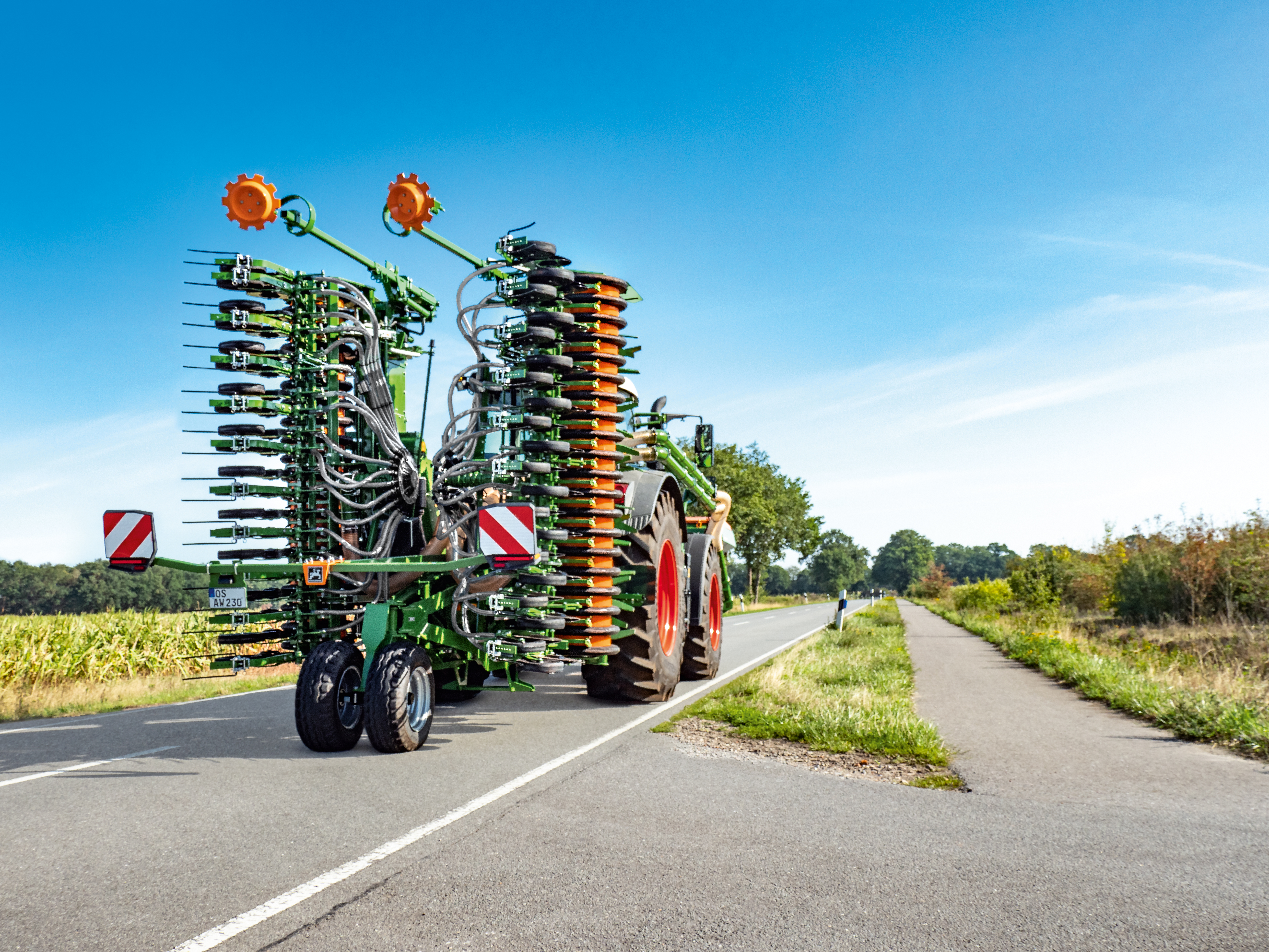 Avant6001-2_KG6002-2_FTender1600_Fendt_d0_kw_P8222436_d1_201104-(3).jpg