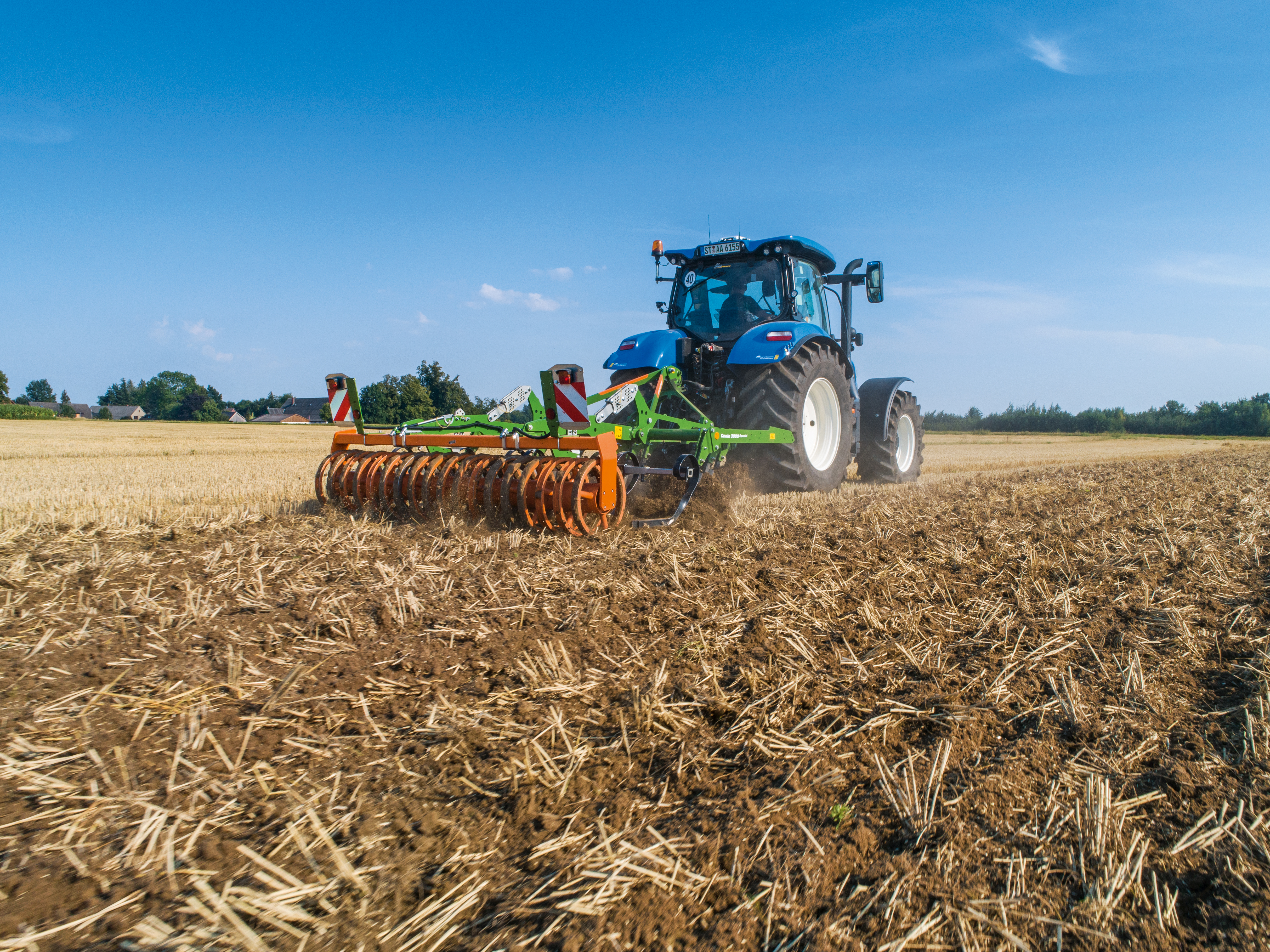Cenio3000special_NewHolland_d0_kw_DJI_0234_d1_210806.jpg